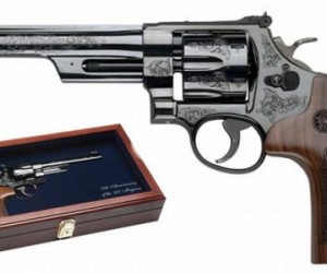 Made of carbon steel, the six-shot .357 Magnum/.38 S&W Special revolver enjoys a 6.5