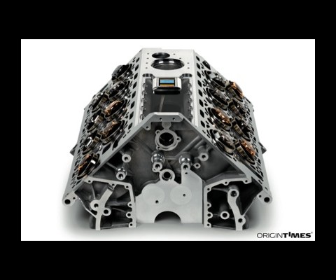 For the man that has everything, Origin Times has created a 16 Watch Winder based on the beautiful Bugatti Veyron Engine.