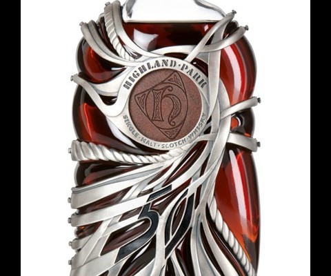 Distilled in 1960, Highland Park 50 is vatted from five refill oak casks and bottled at 44.8% ABV. The liquid has a dark maple colour, the nose offers hints of tobacco and the flavour is rich and spicy.