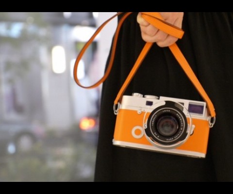 Leica has introduced a “very special limited edition” version of its classic 35mm rangefinder system camera the M7 with the launch of the new Leica M7 Edition “Hermes”.