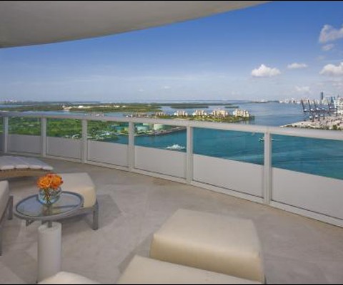 Fabulous contemporary residence within the waterfront Murano At Portofino luxury high rise located at the southernmost point of Miami’s scintillating South Beach. A private foyer with double door entry introduces this home that boasts high ceilings, marble floors, spacious closets, and abundant windows.