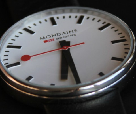 The official watch of the Swiss Railway, this piece from Mondaine is exquisitely engineered for the most discerning collector. 